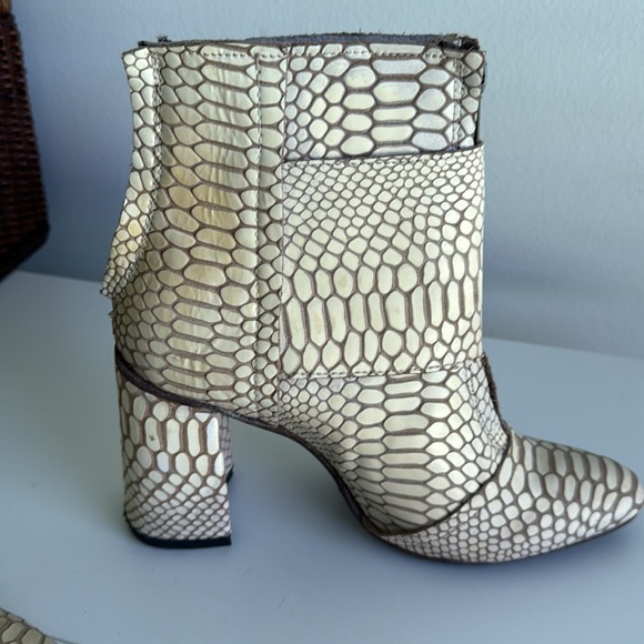 Freebird Joey bootie - Picture 3 of 9